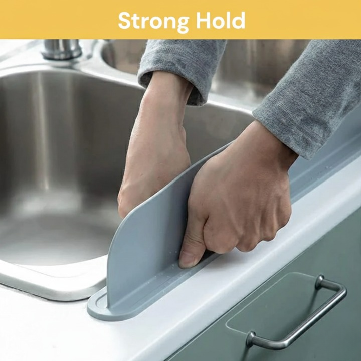 SLICON SINK SPLASH GUARD WITH SUCTION CUPS FOR KITCHEN AND BATHROOM