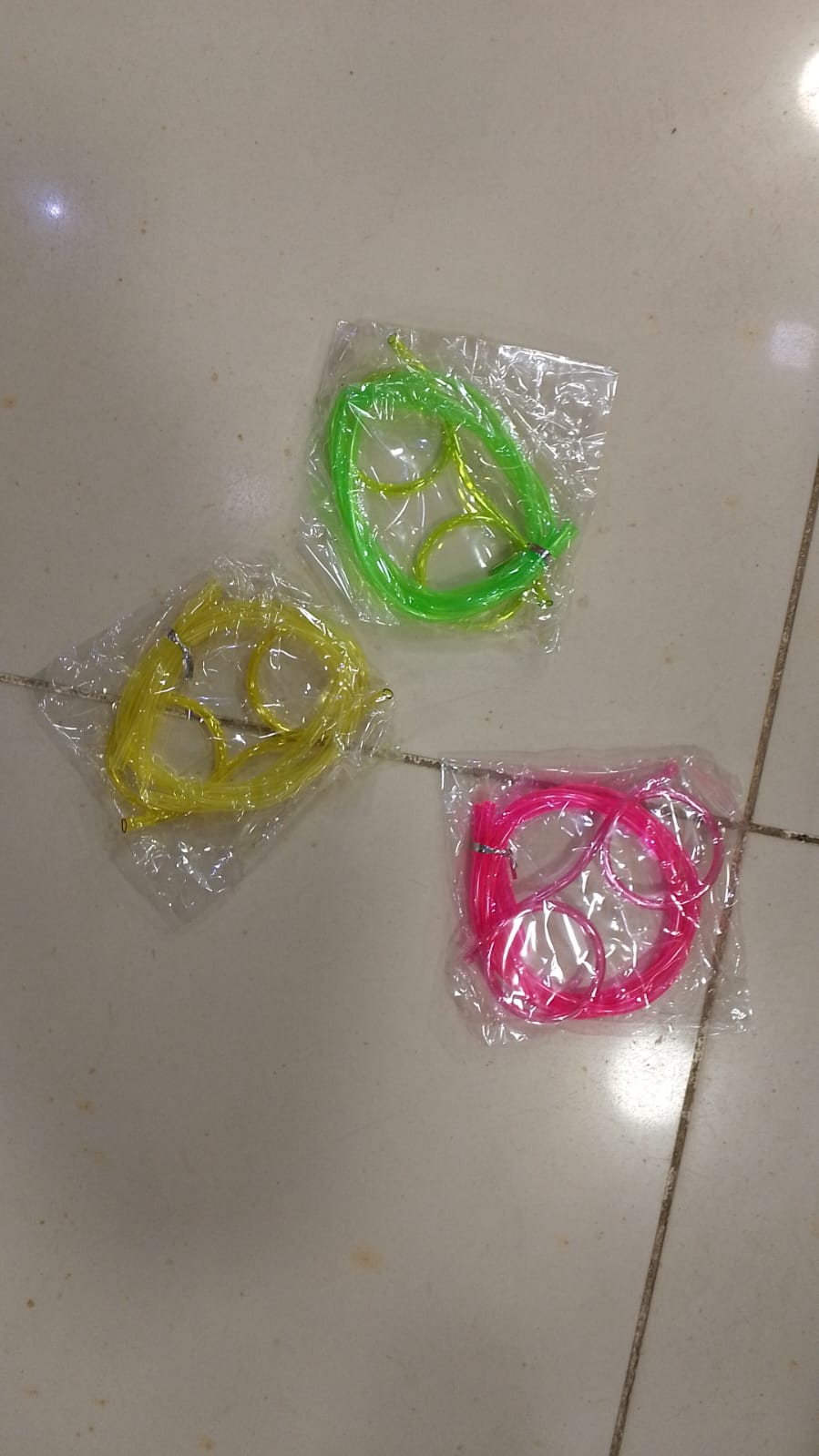FUNNY SILLY STRAW GLASSES FOR KIDS - DRINKING STRAW EYEGLASSES (RANDOM COLOR)